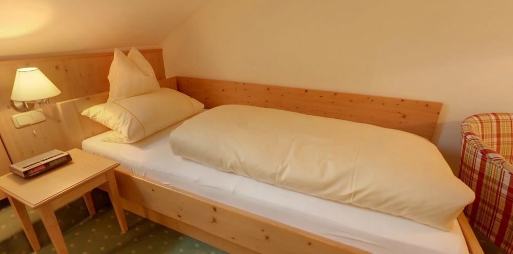 Hotel Garni Christl Bad Griesbach im Rottal Esterno foto
