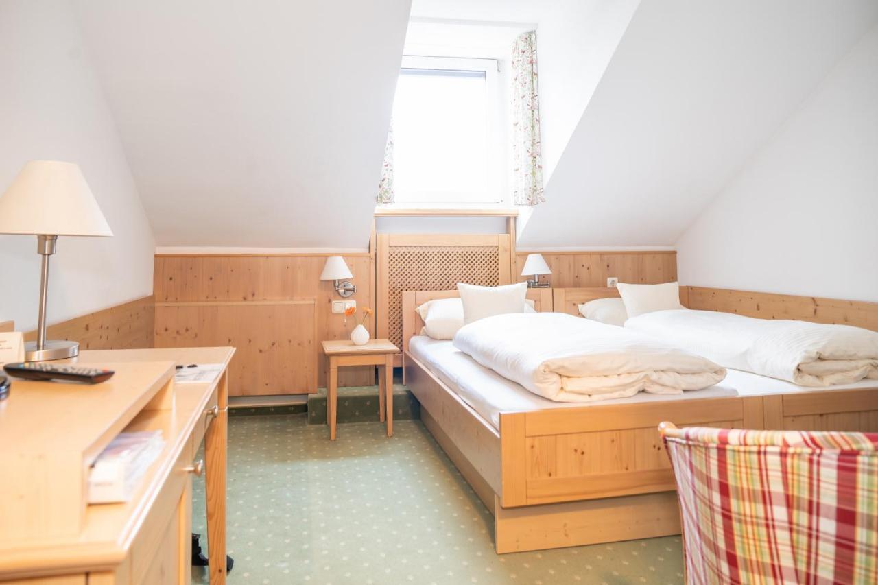 Hotel Garni Christl Bad Griesbach im Rottal Esterno foto